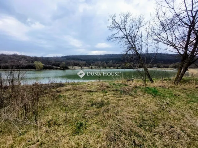 Eladó telek Alsópetény 1039 nm