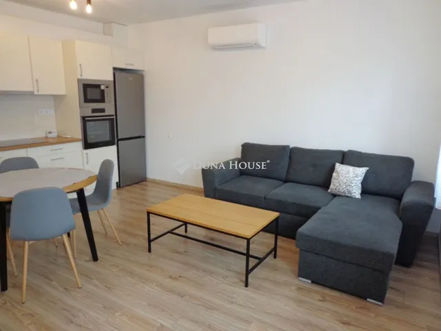 Kiadó lakás Vác 76 nm