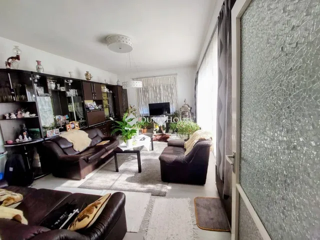 Eladó ház Dunakeszi 187 nm