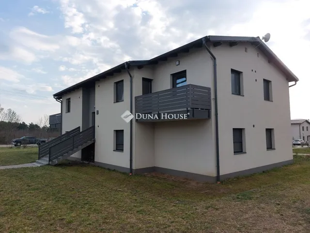 Kiadó lakás Vác 34 nm