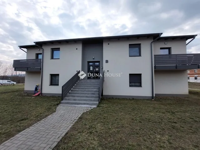 Kiadó lakás Vác 34 nm