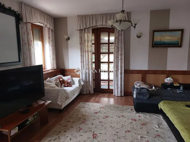 Eladó ház Balassagyarmat 295 nm