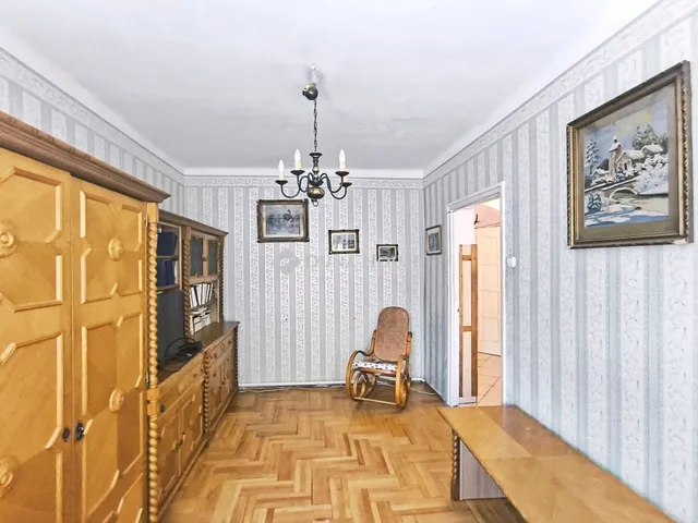 Eladó ház Vác, Gombási út 140 nm