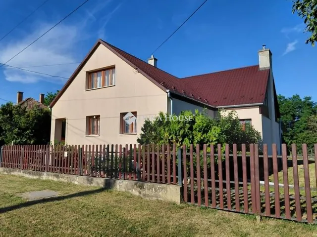 Eladó ház Magyarnándor 135 nm
