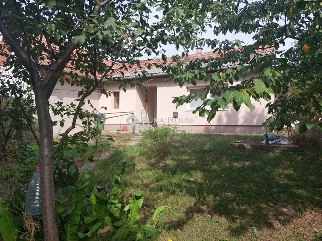 Eladó ház Sződ 64 nm