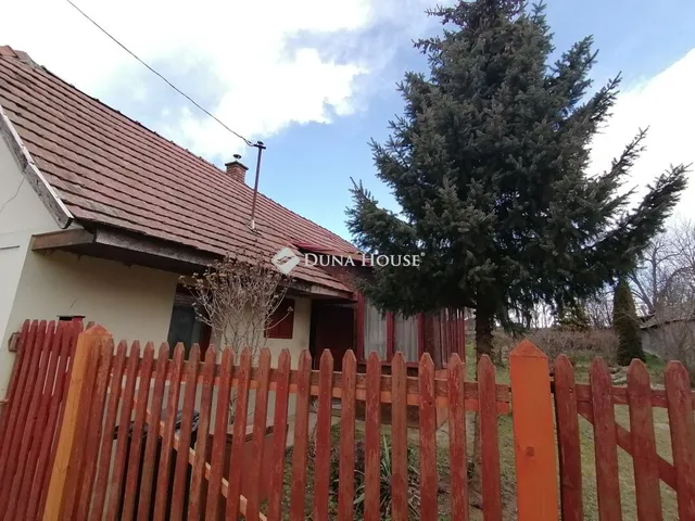 Eladó ház Vérteskethely, Kossuth Lajos utca 58 nm