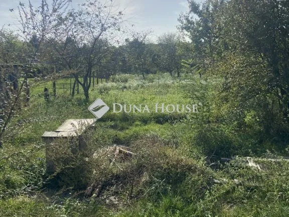 Eladó kereskedelmi és ipari ingatlan Tatabánya 30 nm