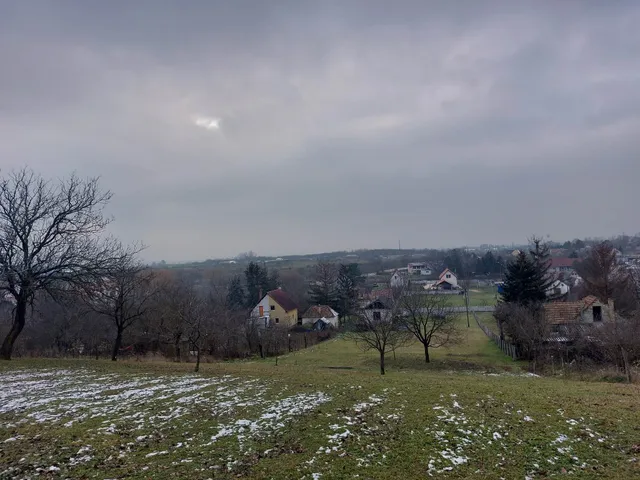 Eladó telek Szomód, 11. dűlő 2400 nm