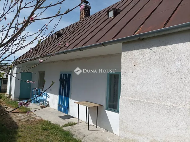 Eladó ház Kisbér 46 nm
