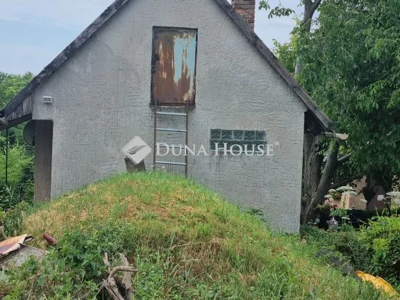 Eladó üdülő és hétvégi ház Vértesszőlős, Vörösmarty utca 57 nm