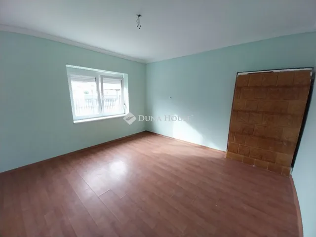 Eladó ház Nyúl 89 nm