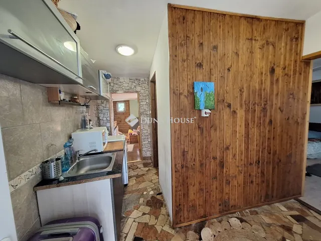Eladó ház Dunaalmás 26 nm