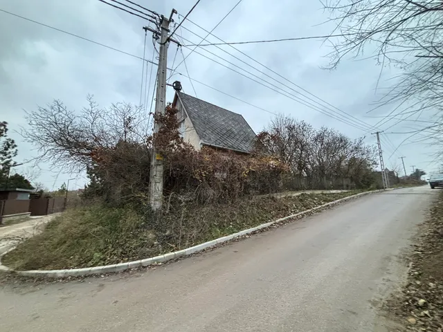 Eladó üdülő és hétvégi ház Vértesszőlős 35 nm