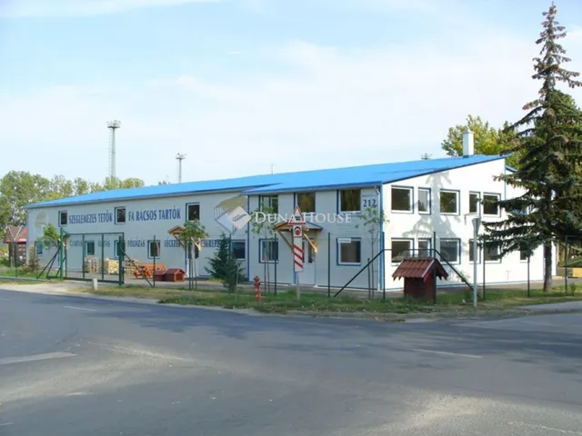 Eladó kereskedelmi és ipari ingatlan Siófok 1290 nm