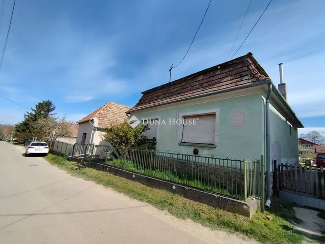 Eladó ház Neszmély 65 nm