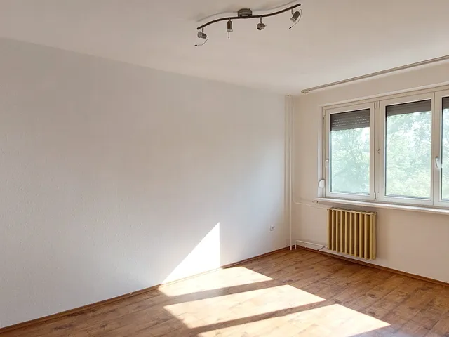 Kiadó lakás Tatabánya, Dózsakert 49 nm