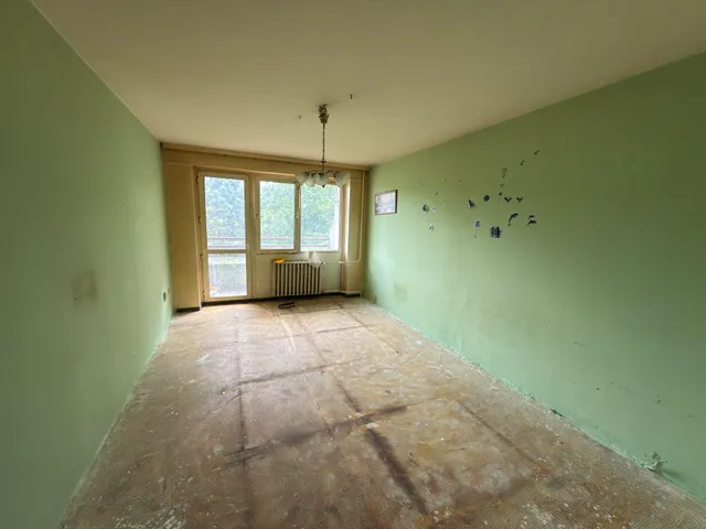 Eladó lakás Tatabánya, Gál István-lakótelep 30 nm