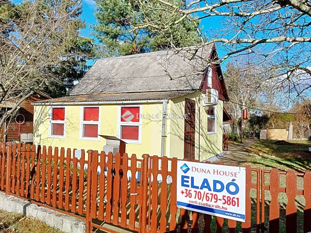 Eladó üdülő és hétvégi ház Oroszlány 34 nm