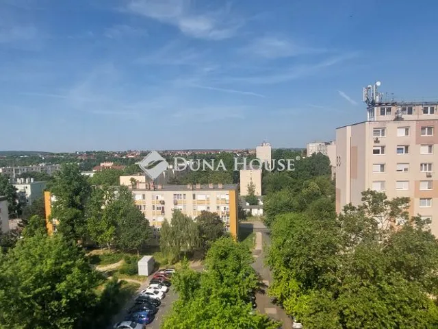 Eladó lakás Oroszlány 53 nm
