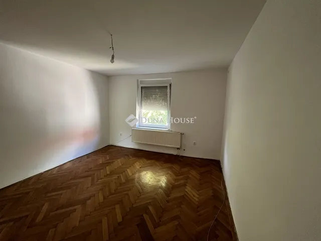 Kiadó lakás Oroszlány 56 nm