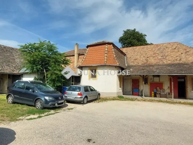 Eladó ház Tata 261 nm