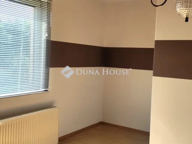 Eladó ház Bakonysárkány, Szabadság utca 160 nm
