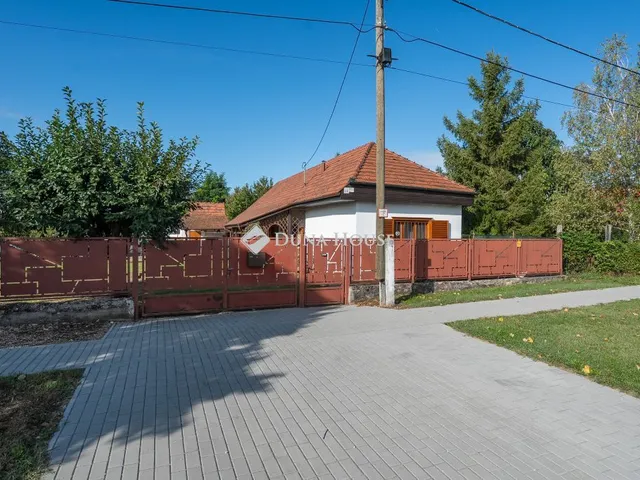 Eladó ház Újbarok 75 nm