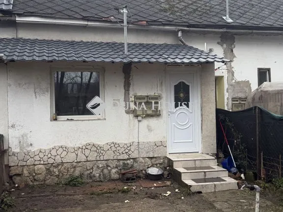 Eladó ház Tarján, Nincs utca 40 nm