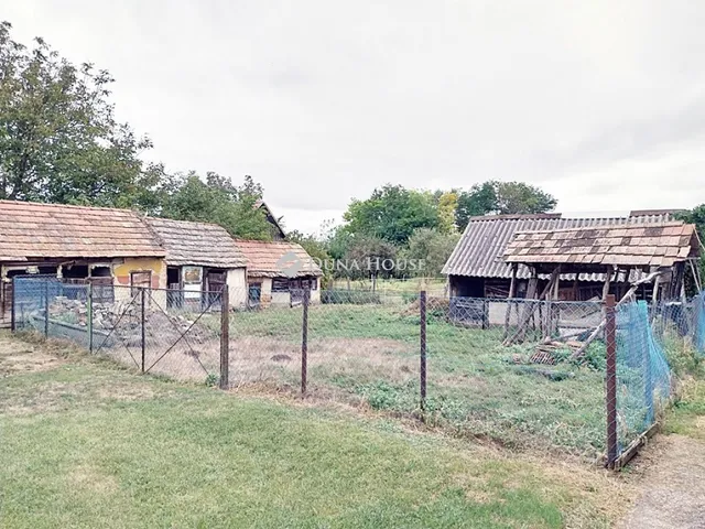 Eladó ház Szákszend 89 nm