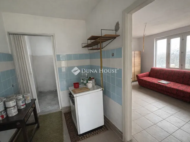 Eladó üdülő és hétvégi ház Vértesszőlős, Baromállási dűlő 40 nm