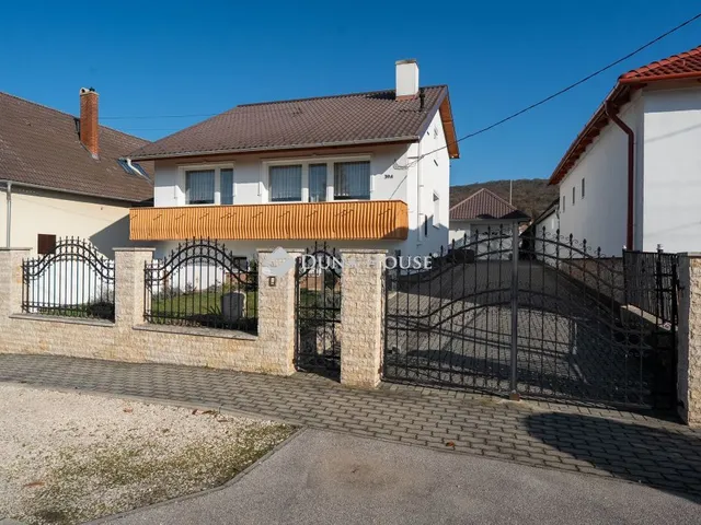 Eladó ház Vértessomló, Rákóczi Ferenc utca 424 nm