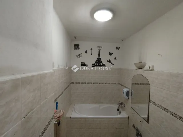 Eladó lakás Tatabánya, Dr. Vitális István utca 49 nm