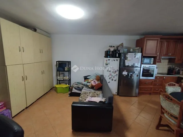 Eladó ház Tatabánya, Templom utca 113 nm