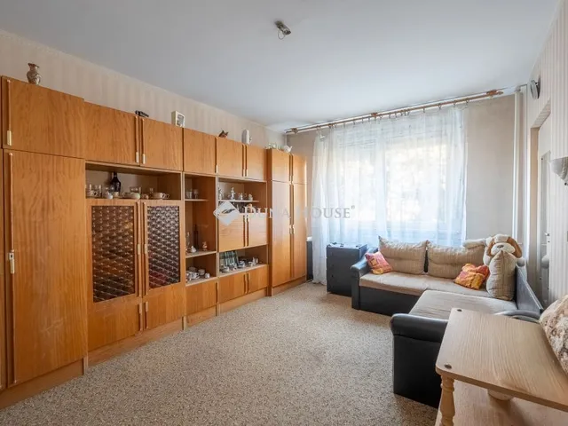 Eladó lakás Tatabánya, Ifjúság út 36 nm