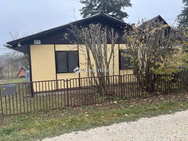 Eladó üdülő és hétvégi ház Tatabánya, Balin utca 40 nm