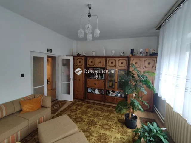 Eladó ház Baj, Patak utca 107 nm