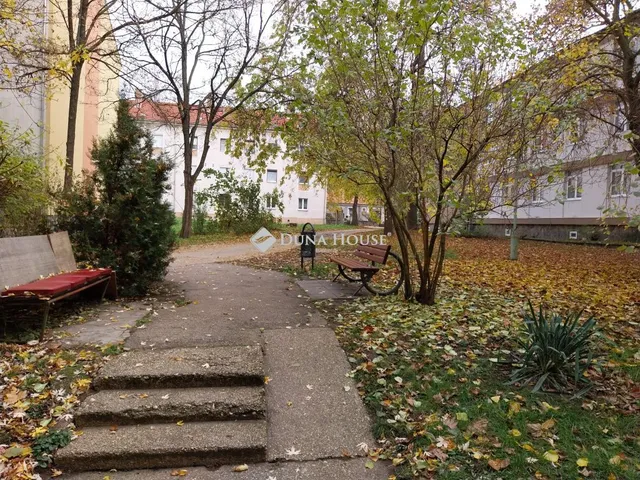 Kiadó lakás Oroszlány 35 nm