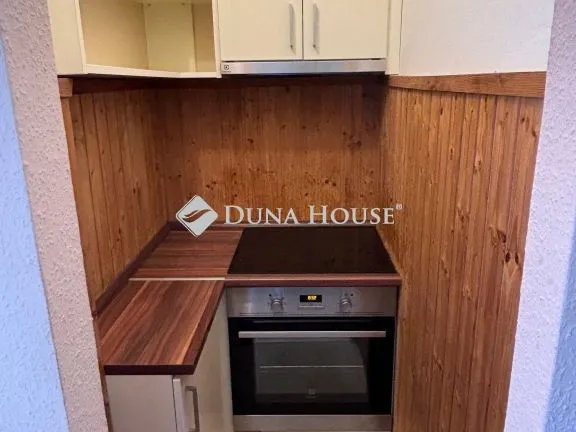 Kiadó lakás Oroszlány 35 nm