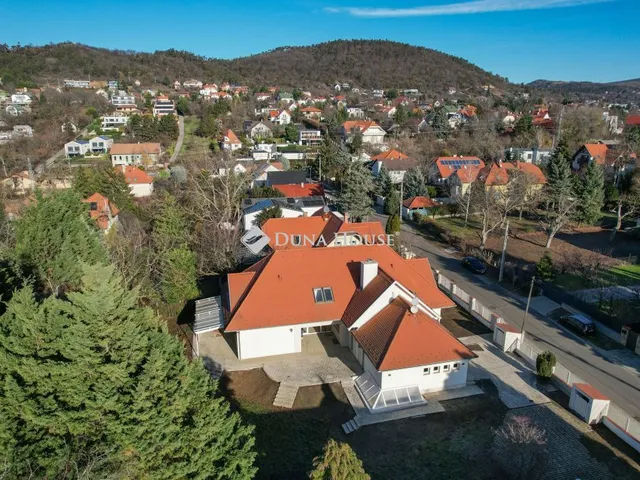 Eladó ház Budaörs 427 nm