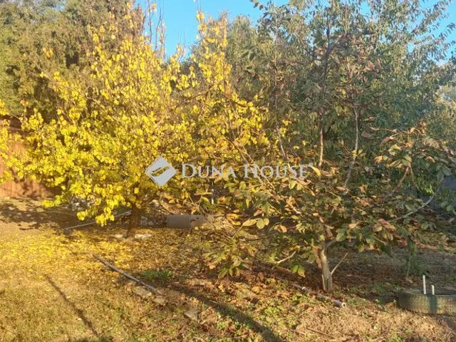 Eladó telek Tatabánya 1081 nm