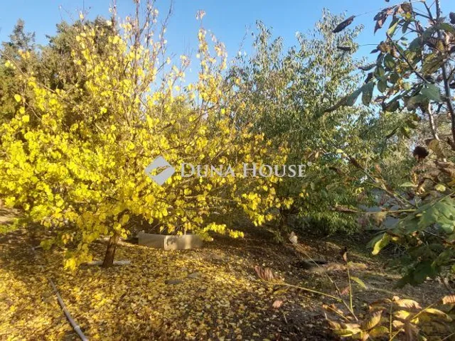 Eladó telek Tatabánya, András út 1081 nm