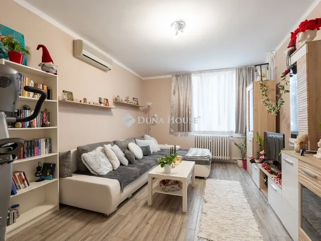 Eladó lakás Tatabánya, Mártírok útja 57 nm