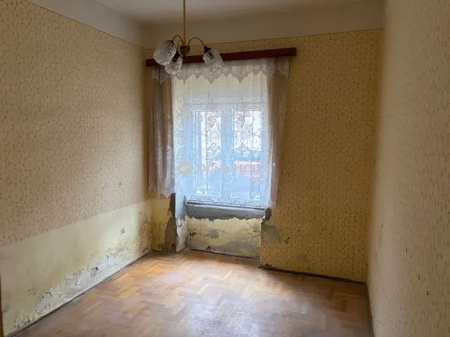 Eladó lakás Tata, Kálvária utca 50 nm