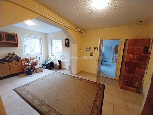 Eladó ház Szákszend 86 nm