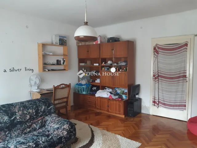 Eladó ház Tardos, Templom tér 100 nm