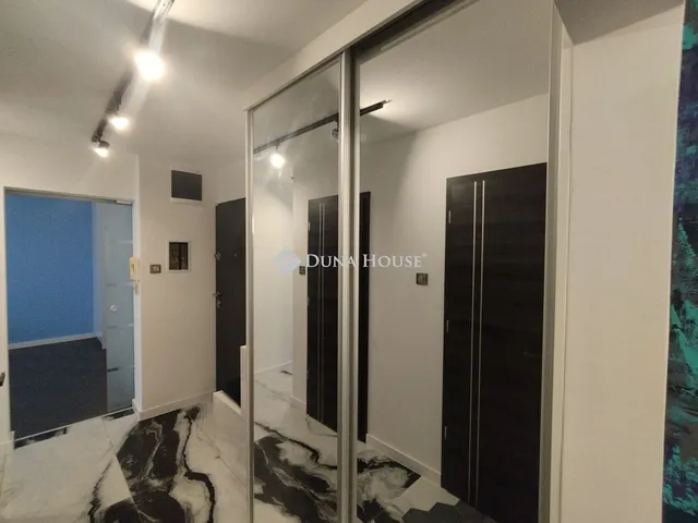 Eladó lakás Tatabánya, Mártírok útja 54 nm