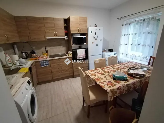 Eladó lakás Óbarok, Iskola köz 52 nm