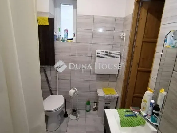 Eladó lakás Óbarok, Iskola köz 52 nm