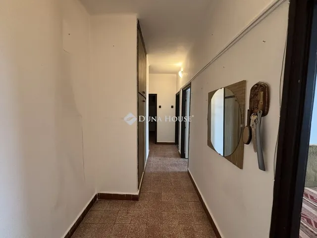 Eladó lakás Tatabánya, Verebély László utca 51 nm