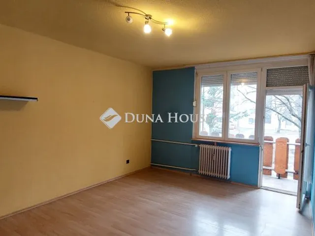 Eladó lakás Tatabánya, Vadász utca 53 nm